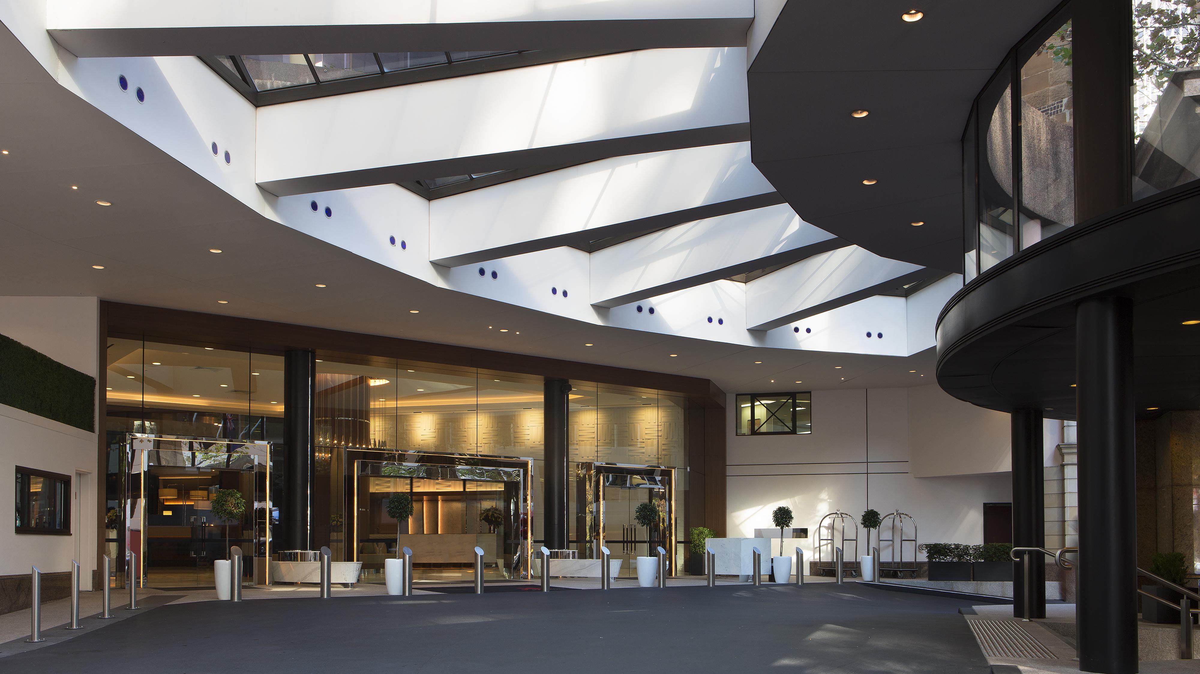Sydney Harbour Marriott Hotel At Circular Quay Exterior foto The lobby of the hotel