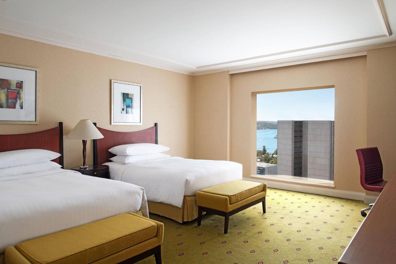 Sydney Harbour Marriott Hotel At Circular Quay Exterior foto A room at the hotel