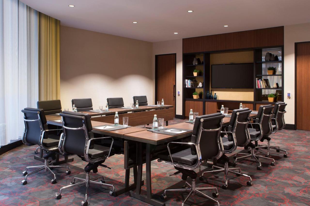 Sydney Harbour Marriott Hotel At Circular Quay Exterior foto Meeting room