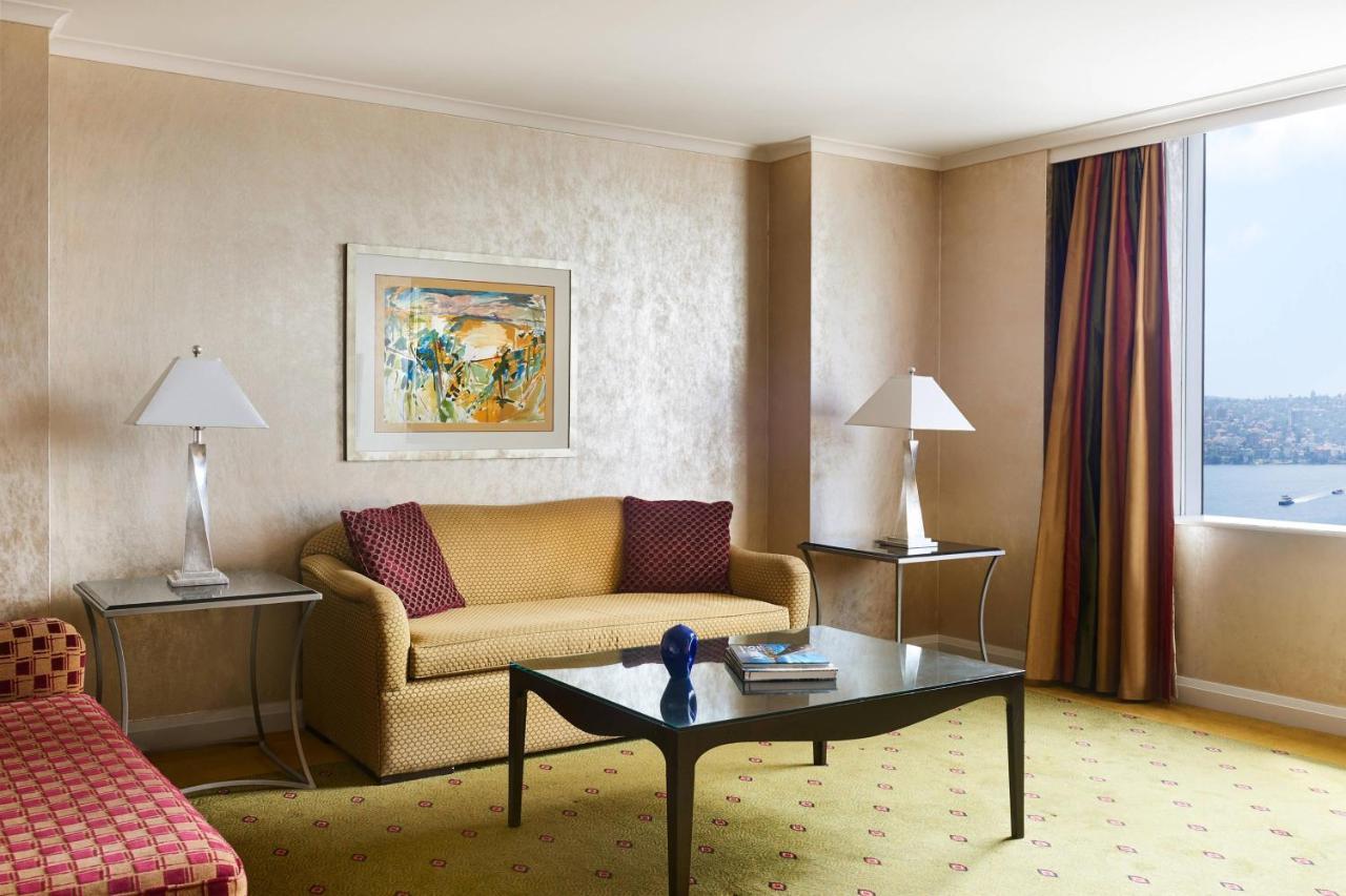 Sydney Harbour Marriott Hotel At Circular Quay Exterior foto A living room at the Four Seasons Hotel