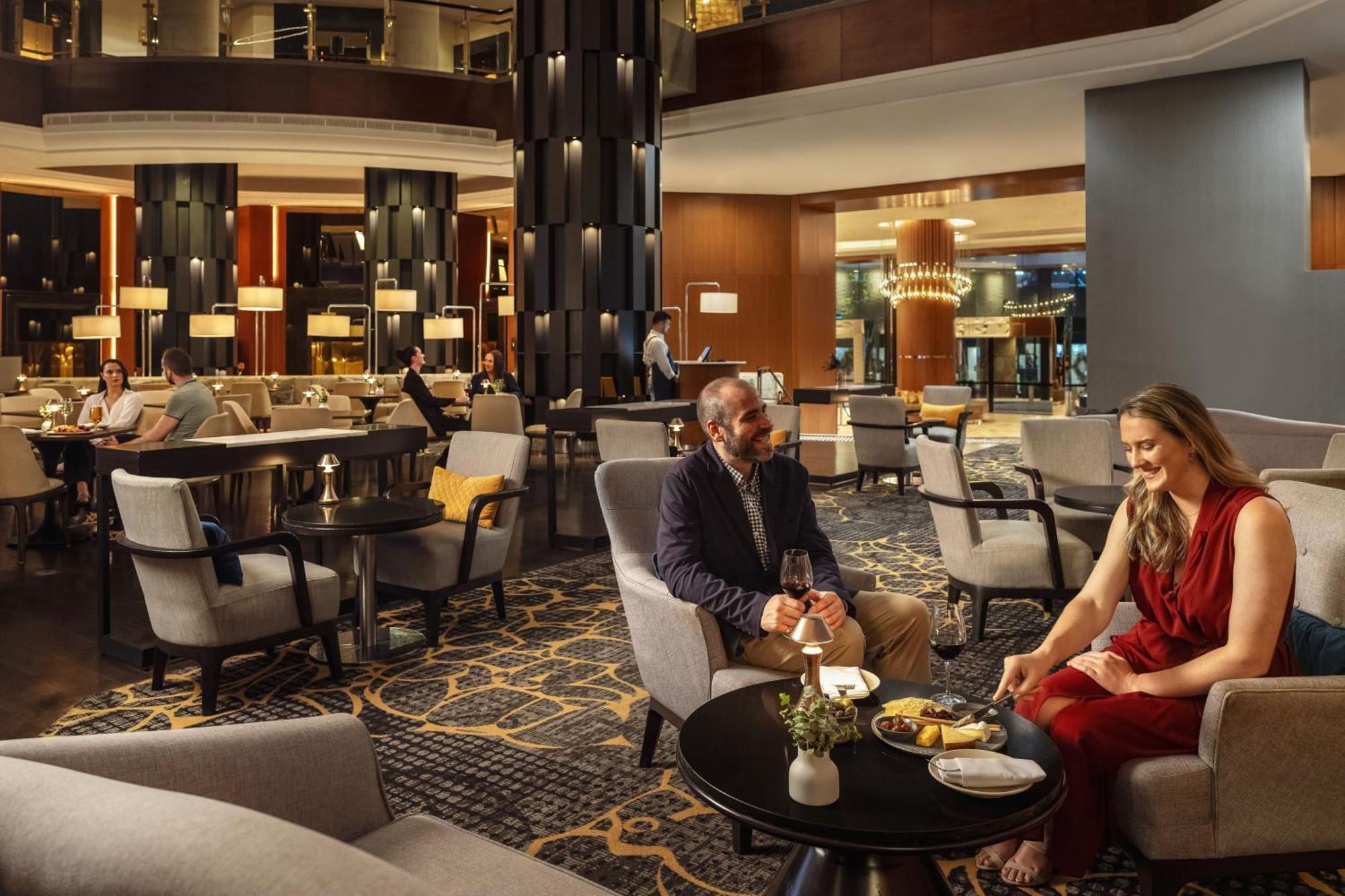 Sydney Harbour Marriott Hotel At Circular Quay Exterior foto The lobby